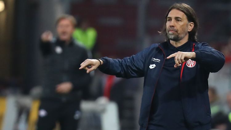 Martin Schmidt soll den FSV Mainz vor dem Abstieg retten.