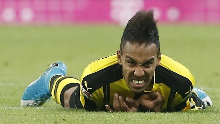 Chancenlos: Pierre-Emerick Aubameyang und seine Dortmunder bei den Whiskey-Bayern.