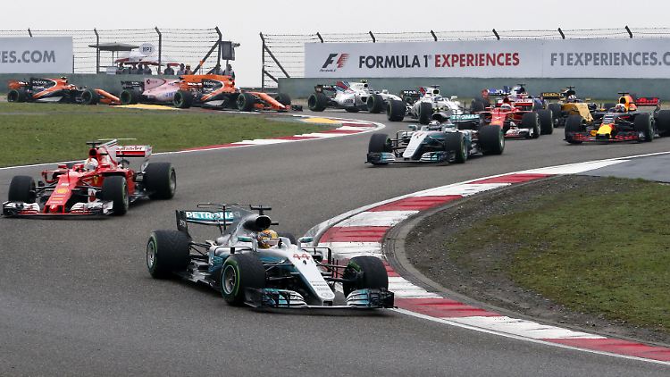 Die Zeiten, das Mercedes die Formel 1 dominiert sind vorbei. Die Silberpfeile müssen wieder kämpfen.