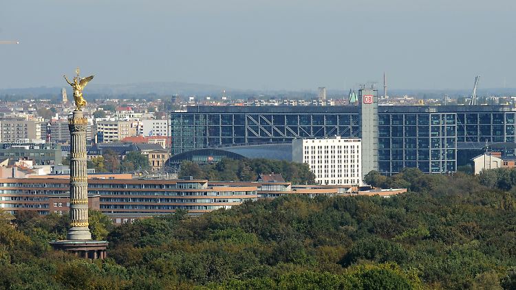 Wie viele Flüchtlinge im Berliner Tiergarten anschaffen gehen, ist nicht bekannt.