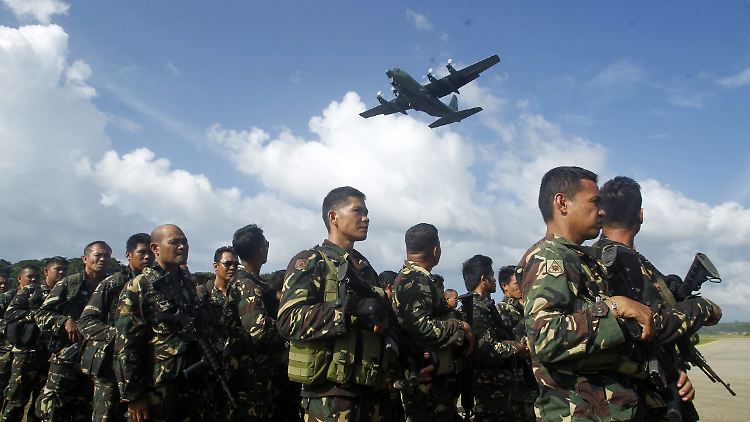 Die Armee liefert sich seit Jahren Gefechte mit Kämpfern von Abu Sayyaf.
