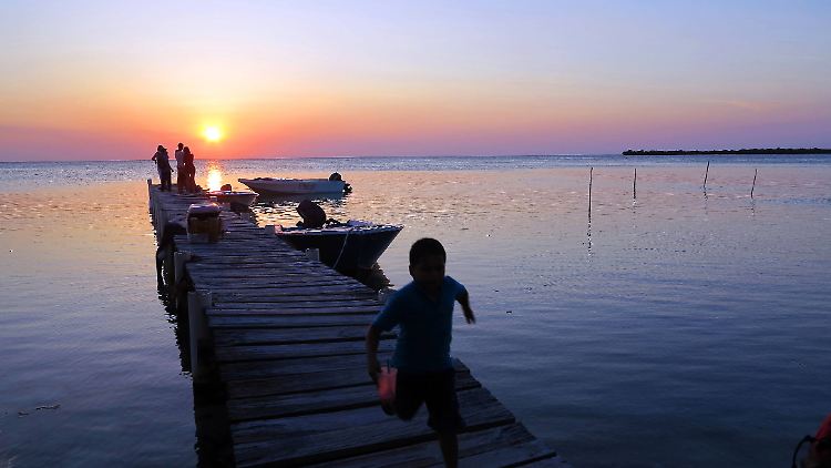 Abendstimmung auf Caye Caulker. Hier wird Entspannung groß geschrieben.