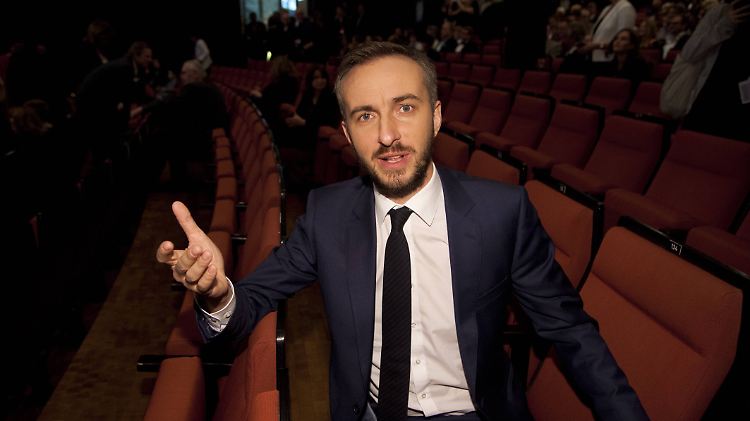 Böhmermann bei der Grimmepreisverleihung. Nächstes Jahr soll es der Echo sein. 