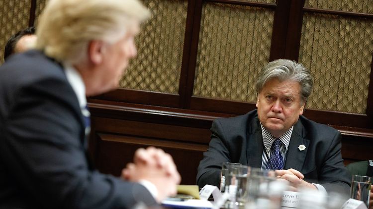 Steve Bannons Einfluss auf Donald Trump bleibt groß, glaubt USA-Experte Josef Braml.