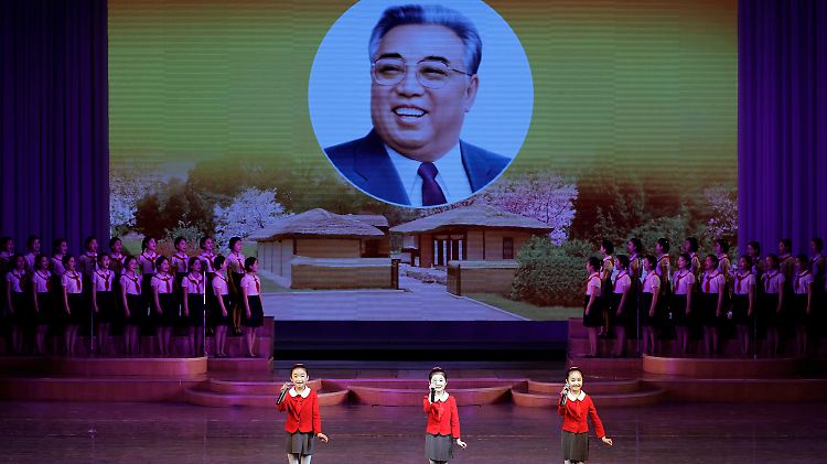 Der Geburtstag von Staatsgründer Kim Il Sung wird in Nordkorea "Tag der Sonne" genannt. Es ist der wichtigste Feiertag des Jahres.