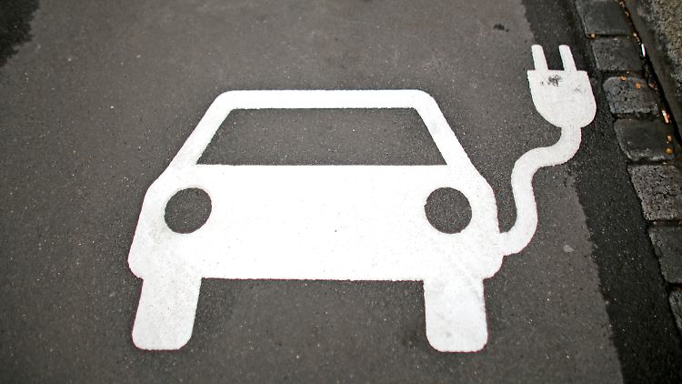 Die Quote für Elektroautos hat zuerst SPD-Kanzlerkandidat Schulz ins Spiel gebracht. Die EU plant eine solche Quote derzeit nicht.