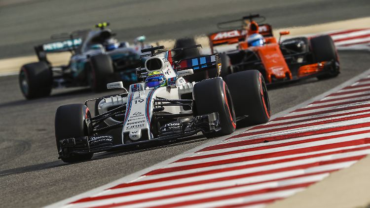Premiere für Valtteri Bottas - er startet erstmals von der Pole Position.