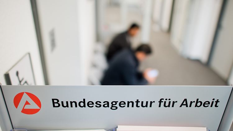 Die Kosten für Hartz-IV-bezieher stiegen um um rund 200 Millionen Euro.