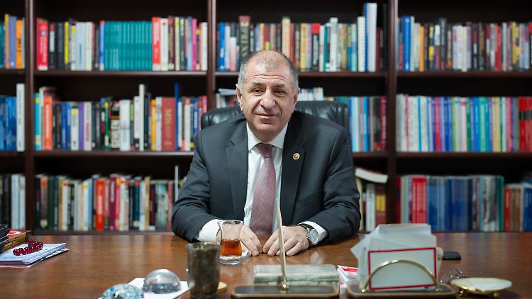 Ümit Özdağ
