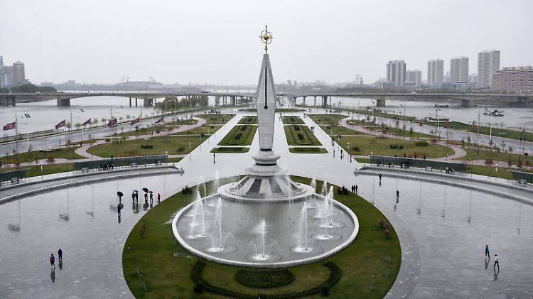 In Nordkoreas Hauptstadt Pjöngjang fallen die monumentalen Bauwerke ins Auge.