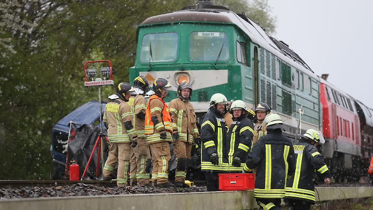 Notfalleinsatz am Bahnübergang.