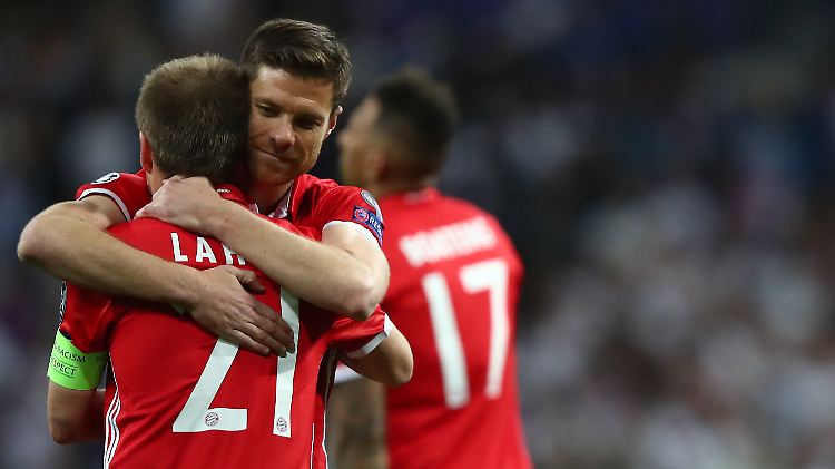 Die Abgänge der Alphatiere Philipp Lahm und Xabi Alonso im Sommer werden den Bayern wehtun.