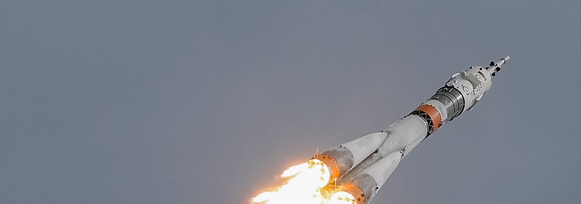 Etwa sechs Stunden dauert die Reise von der Erde zur ISS.
