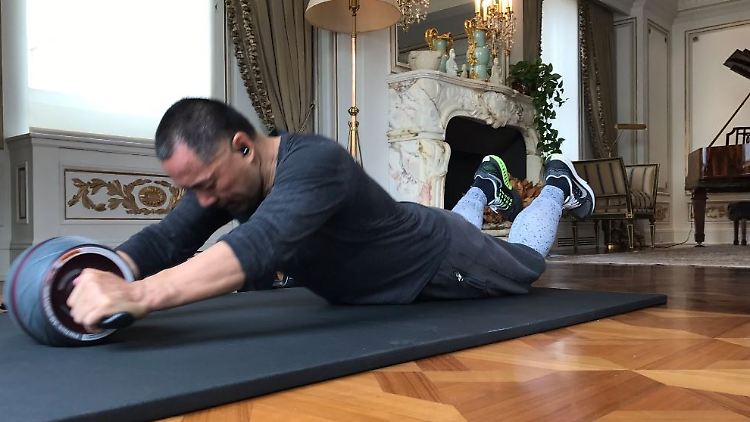Guo Wengui beim Workout.