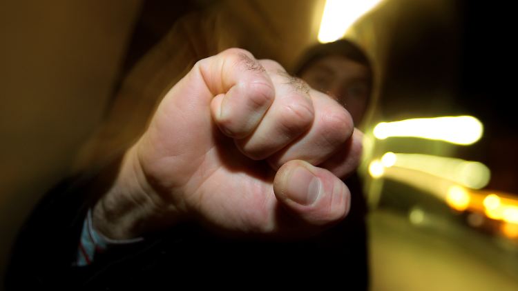 Jahrelang führte Frankfurt am Main die Liste der unsichersten Städte in Deutschland an - nun soll Berlin ganz oben stehen.
