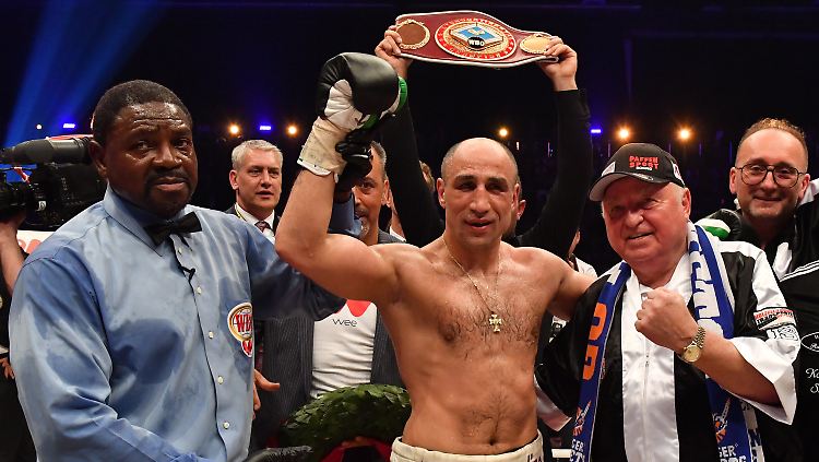 Karriereende abgewendet: Arthur Abraham darf auf einen weiteren WM-Kampf hoffen.