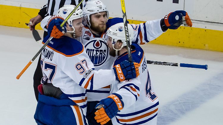 Draisaitl trifft mit den Oilers nun auf seinen Nationalmannschaftskollegen Holzer.