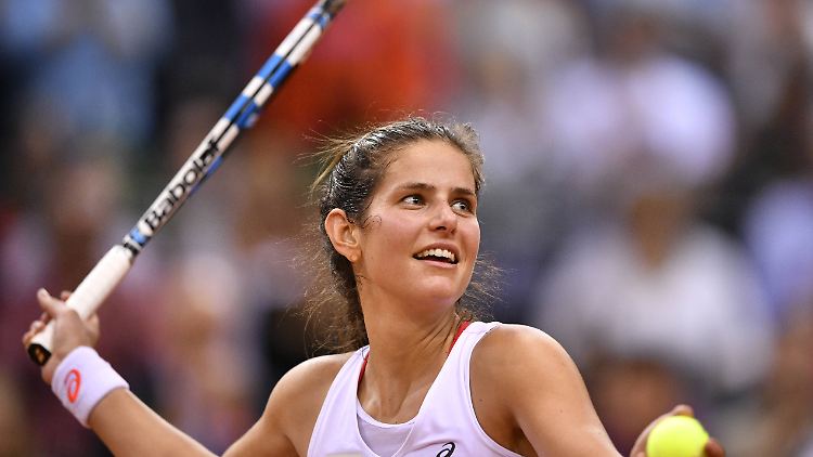 Julia Görges kämpft sich in ihrem Match zweimal eindrucksvoll zurück.
