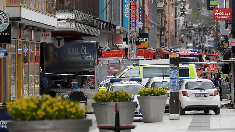 14 weitere Menschen wurden bei dem Anschlag verletzt.