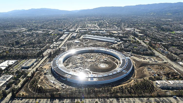 Der neue Firmensitz von Apple im Silicon Valley trägt den Spitznamen "Raumschiff" und soll Ende April eröffnet werden.