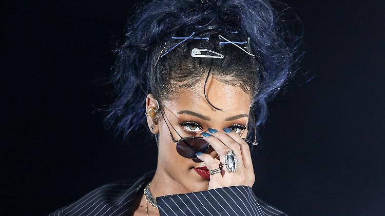 Vielleicht fehlte ihr für einen Moment der Durchblick: Rihanna.