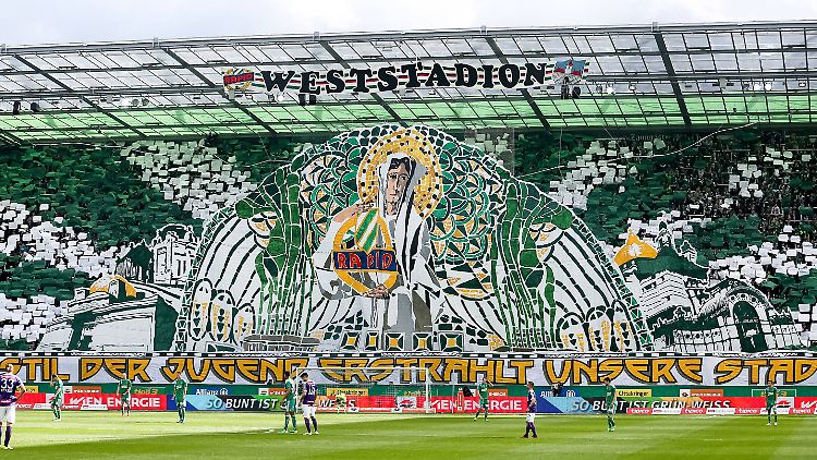 Choreo können sie: Fans des SK Rapid Wien.