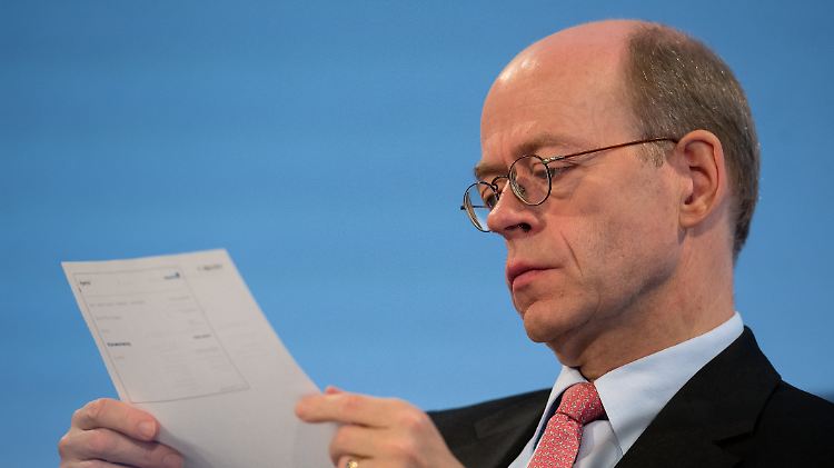 Nikolaus von Bomhard erlebt seine letzte Hauptversammlung als Vorstandschef von Munich Re.