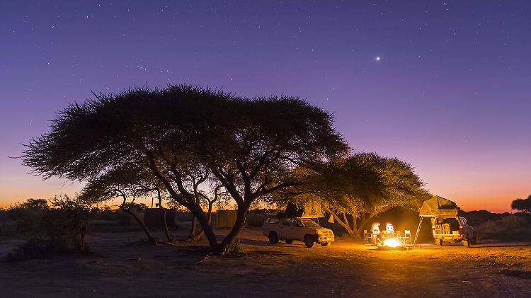 Die Kalahari erstreckt sich von Südafrika durch Namibia und Botsuana bis nach Angola und Sambia.