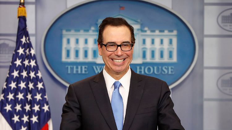 Finanzminister Steve Mnuchin füttert die Medien schon mal an.