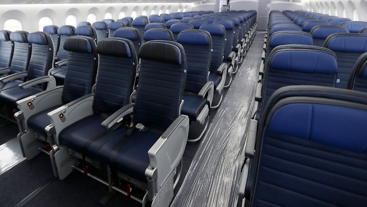 Viel Platz: Nach all den Skandalen muss United Airlines fürchten, dass sich das Überbuchungsproblem bald von selbst lösen könnte. 
