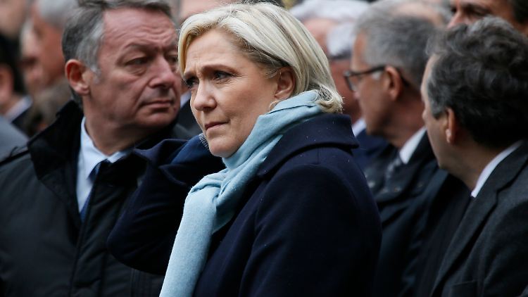 Wegen der Ermittlungen gegen sie könnte Le Pen ihre Immunität verlieren. 