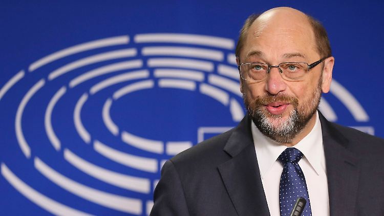 Martin Schulz muss frühere Entscheidungen rechtfertigen.