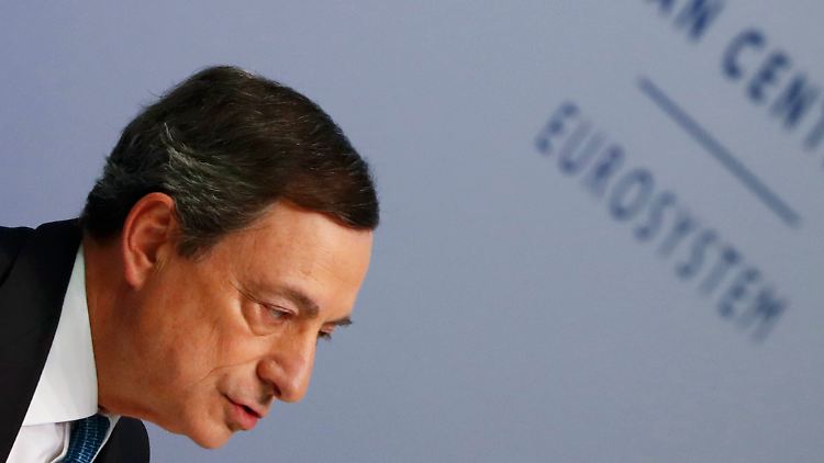 EZB-Chef Mario Draghi hält die Zinsen auf einem Rekordtief.