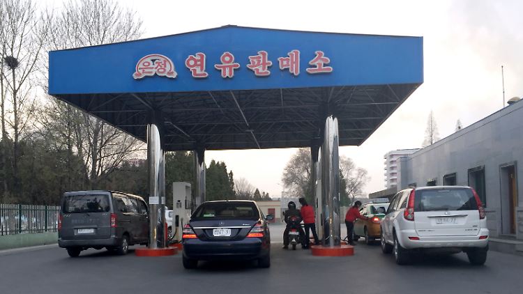 Die Zahl der Tankstellen in Nordkorea hat sich in den vergangenen Jahren vervielfacht. Doch seit vergangener Woche ist das Benzin plötzlich knapp. 