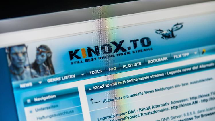Die Betreiber von Portalen wie Kinox.to operieren in einer Grauzone. Sie stellen die illegalen Inhalte nicht selbst zur Verfügung, sondern verlinken sie nur.