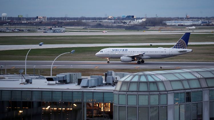 United zahlt neuerdings bis zu 10.000 Dollar an Passagiere, die auf ihren Sitz verzichten.
