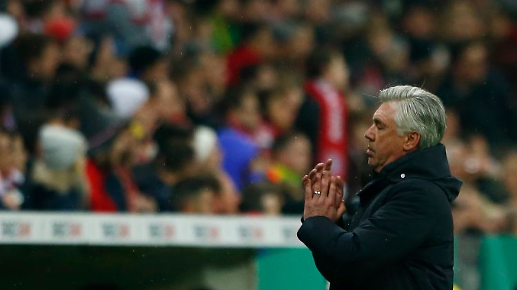 Carlo Ancelotti soll Trainer des FC Bayern bleiben - "und darüber wird nicht diskutiert".