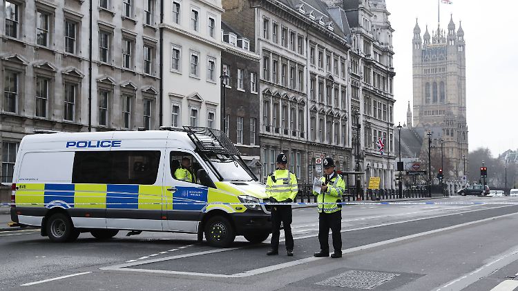 Im Londoner Regierungsviertel wurde ein Mann mit Messer festgenommen.