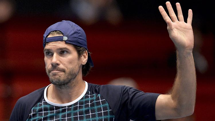 "Tschüss" und "danke" sagen: Tennis-Star Tommy Haas freut sich auf seine deutschen Fans.