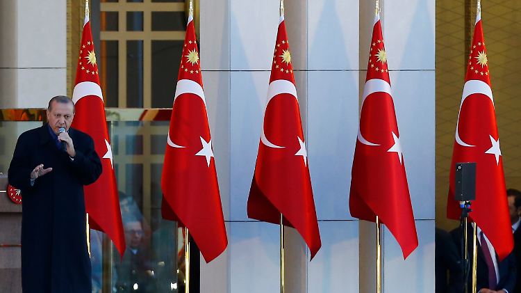 Erdogans Türkei ist angeschlagen. Die Wirtschaft leidet unter den sinkenden Touristenzahlen.