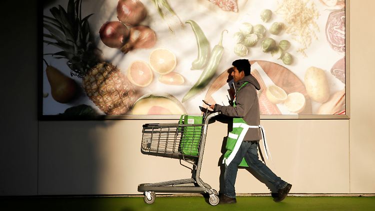 In den USA liefert AmazonFresh Pickup Lebensmittel an die Kunden - in Deutschland wird es bald die Deutsche Post sein.
