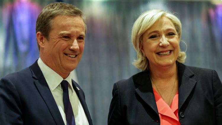 Le Pen (r.) und Dupont-Aignan.