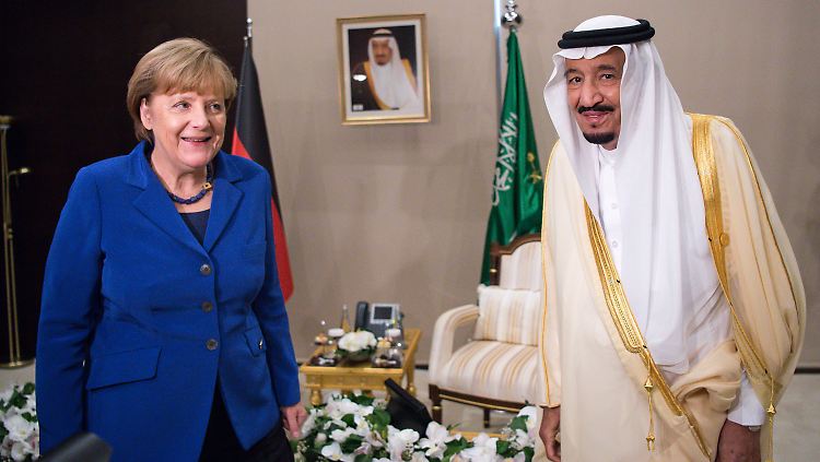 Angela Merkel bei einem Treffen mit König Salman im November 2015.