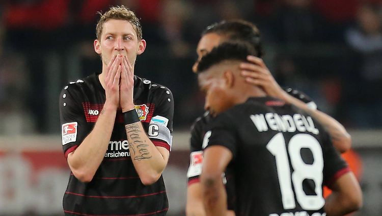 Die Bayer-Profis konnten das Debakel gegen den FC Schalke 04 zuletzt selbst nicht fassen.