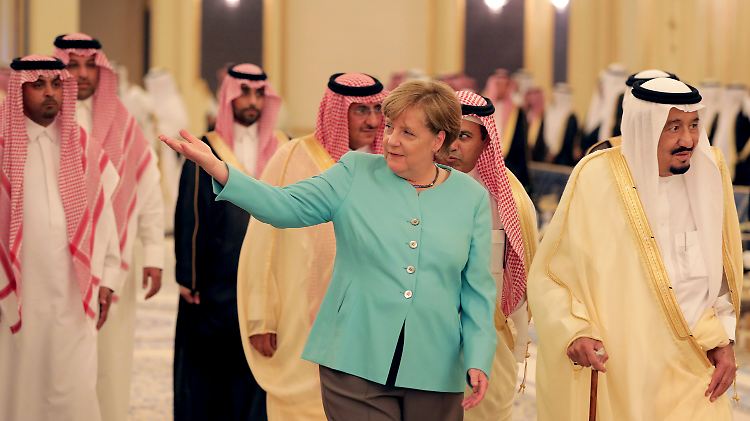 Künftig soll Deutschland saudische Soldaten und Grenzschützer ausbilden. Das hat Kanzlerin Angela Merkel bei ihren Gesprächen in Saudi Arabien verabredet.