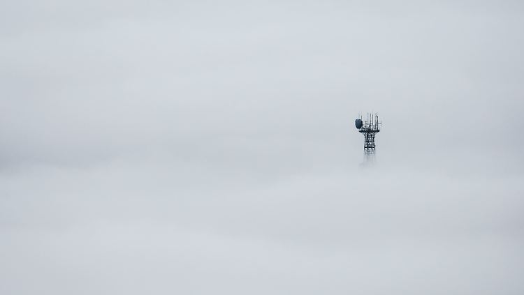 Per Rufumleitung in den Nebel: Kriminelle schädigten O2-Kunden.
