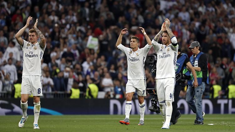 Toni Kroos und Cristiano Ronaldo - zwei herausragende Spieler im Star-Ensemble von Real Madrid.