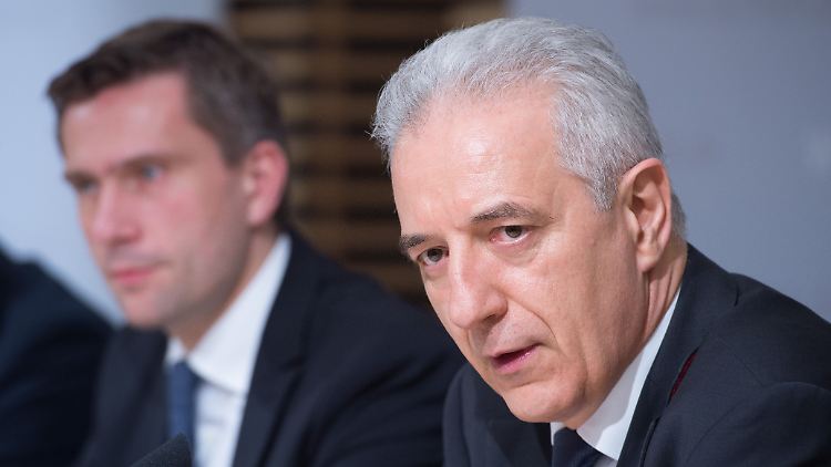 Wirtschaftsminister Dulig (l.) und Regierungschef Tillich (r.) lockten die Chinesen ins Land.