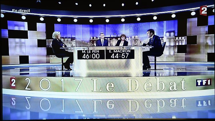 Es geht hoch her bei der Debatte zwischen Le Pen und Macron.