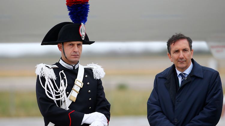 Der designierte Konzernchef Luigi Gubitosi (r): Ist er der ersehnte starke Mann?